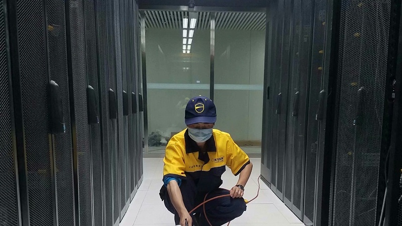 動環(huán)監(jiān)控主機(jī)