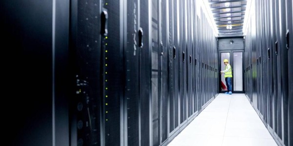 機(jī)房動(dòng)環(huán)監(jiān)控系統(tǒng)：構(gòu)筑智能運(yùn)維的堅(jiān)實(shí)防線(xiàn)