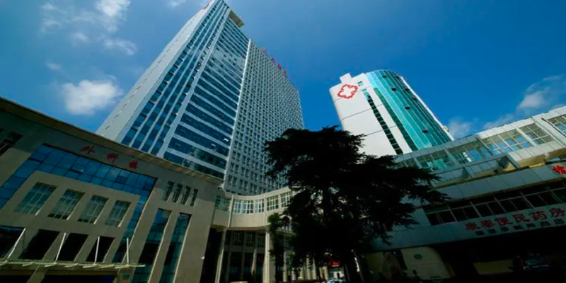 湖北天門(mén)醫(yī)院機(jī)房監(jiān)控項(xiàng)目